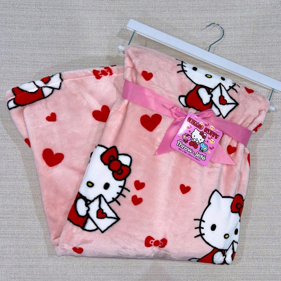 Hello Kitty Pink Valentine Hearts Throw Blanlet 50” x 70” - Picture 1 of 6